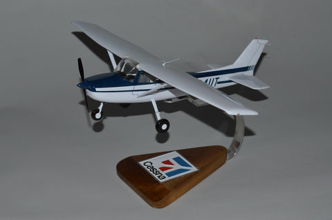 Cessna 150 clear canopy airplane model Scalecraft