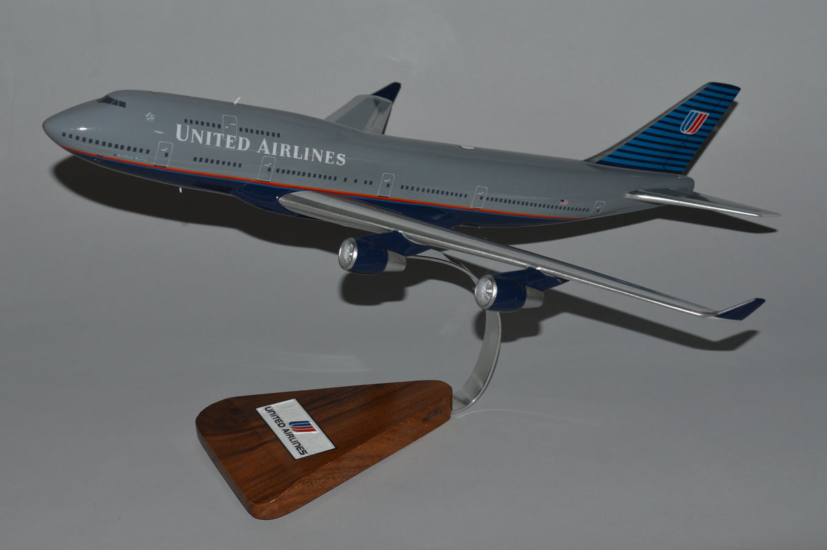 Maquette Boeing 747-400 United Airlines- Cadeau De Cie. 28,2 Cm Maquette Boeing 747-400 United Airlines- Cadeau De Cie. 28,2 Cm