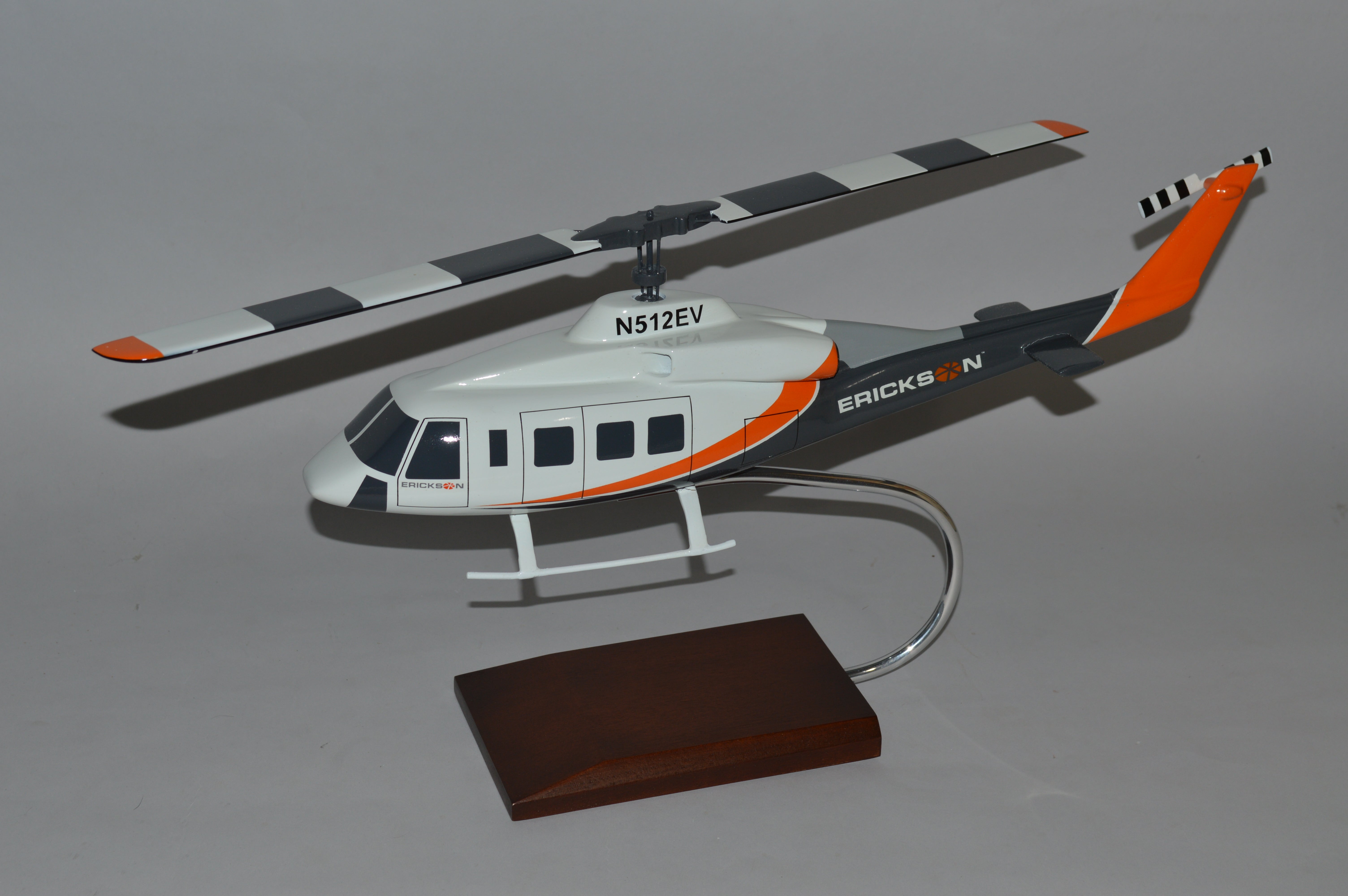 Bell 214ST Erickson – Scalecraft