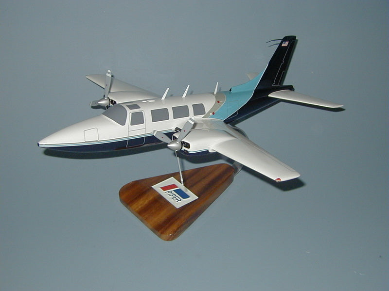 Piper Aerostar model