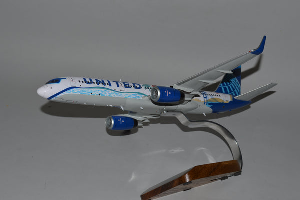 Boeing 757-200 United California Dream