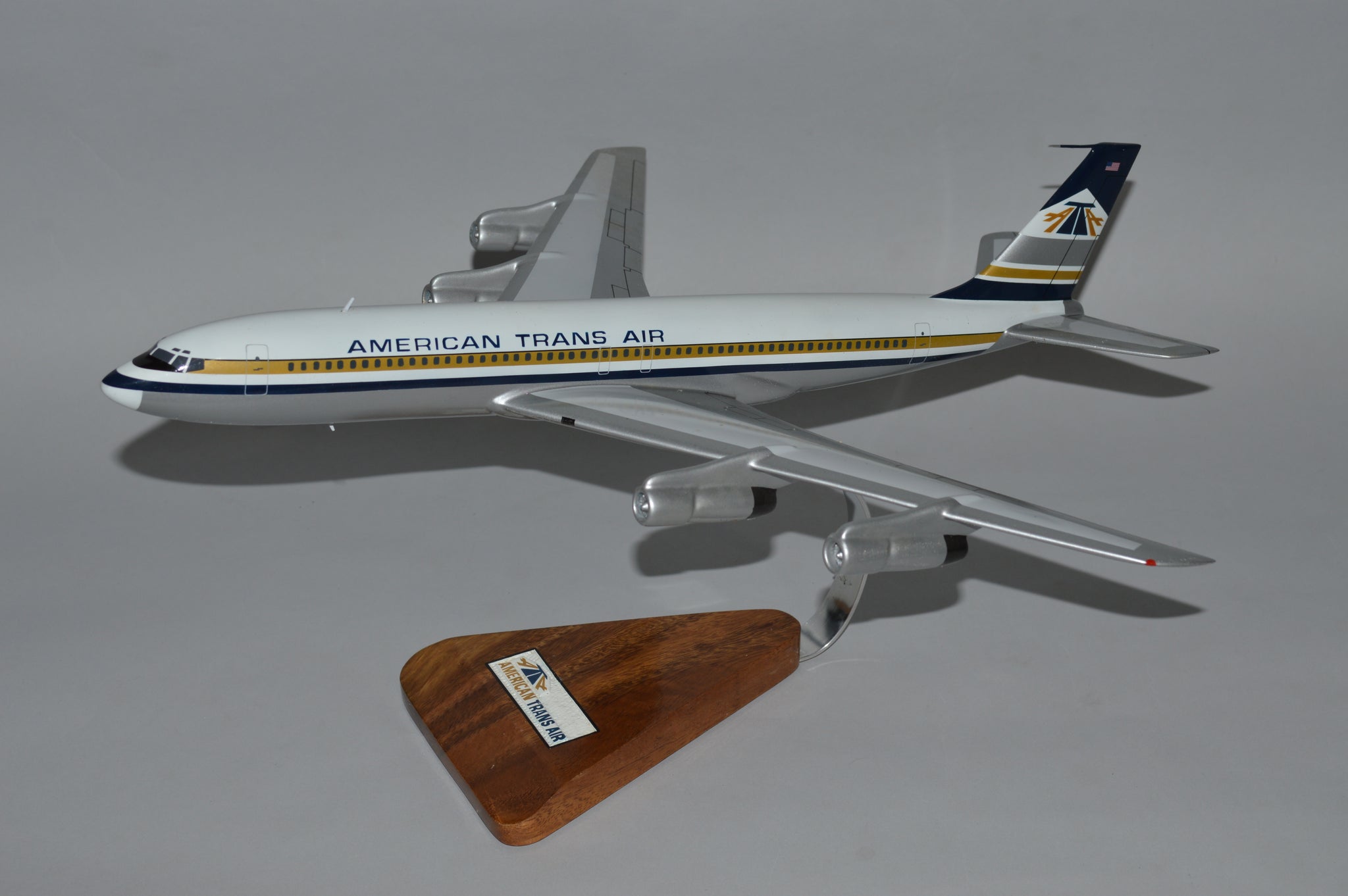 Boeing 707 American Trans Air