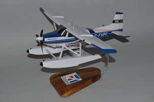 Cessna 180 Skywagon floatplane