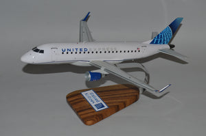 Embraer 175 United Express