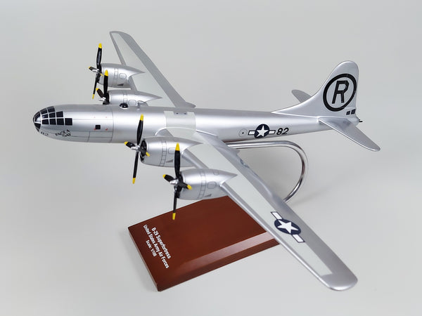 B-29 Superfortress Enola Gay – Scalecraft