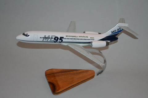 McDonnell Douglas MD95 Boeing 717 airplane model