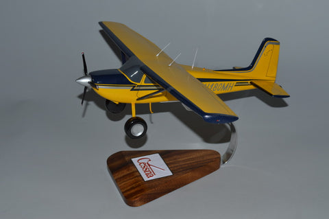 Cessna 180 Skywagon airplane model
