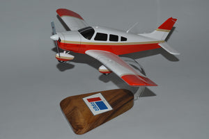 PA-28 Cherokee mahogany wood display model