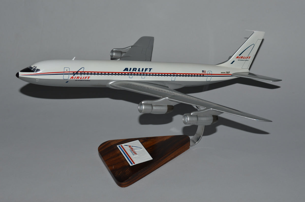 Boeing 707 Airlift International – Scalecraft