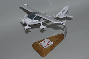 Flight Design CTLS airplane model Scalecraft