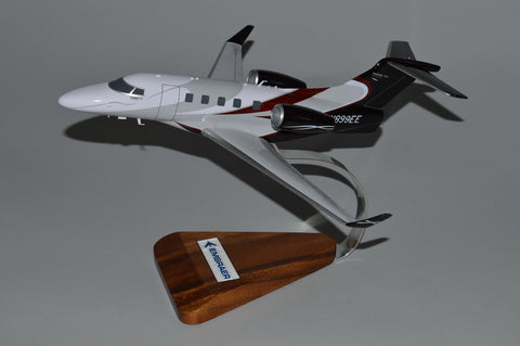 EMB-505 Phenom 300 airplane models