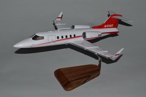 Custom painted Learjet models