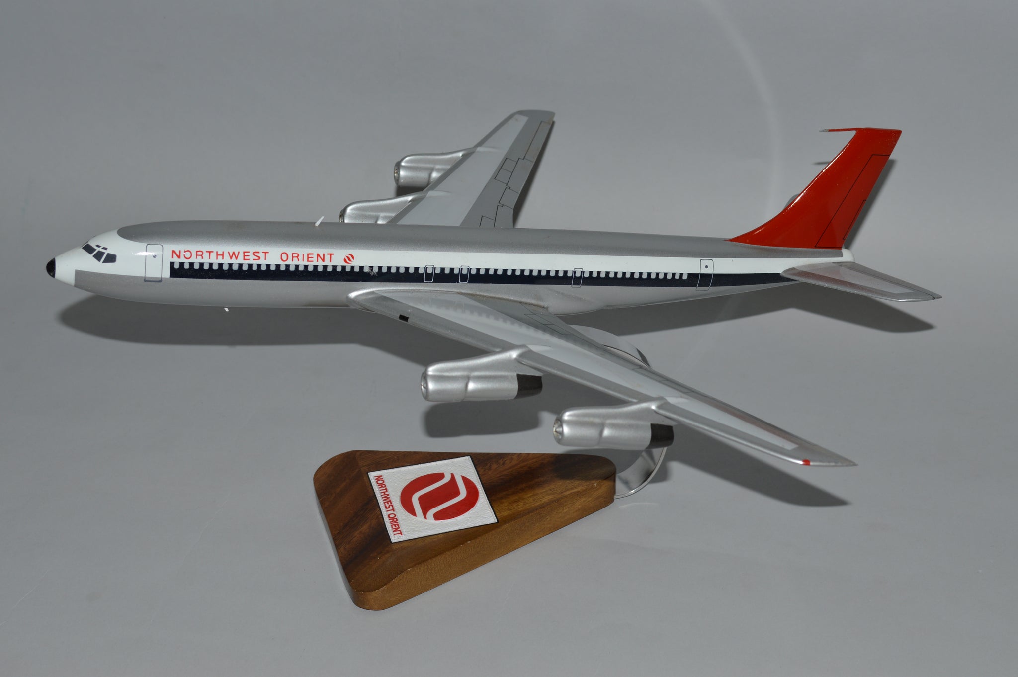 Boeing 707 Northwest Orient