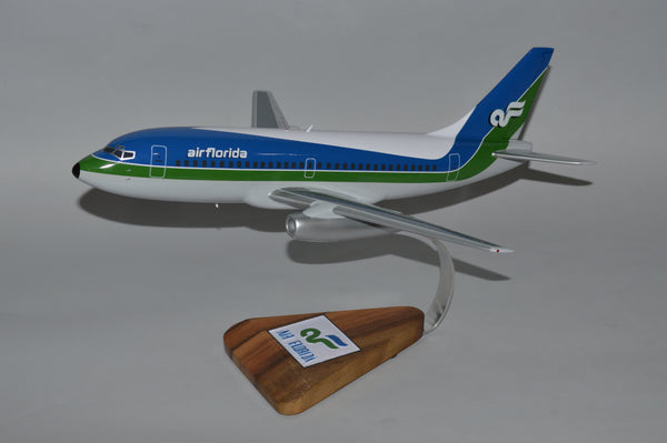 Boeing 737-200 Air Florida – Scalecraft