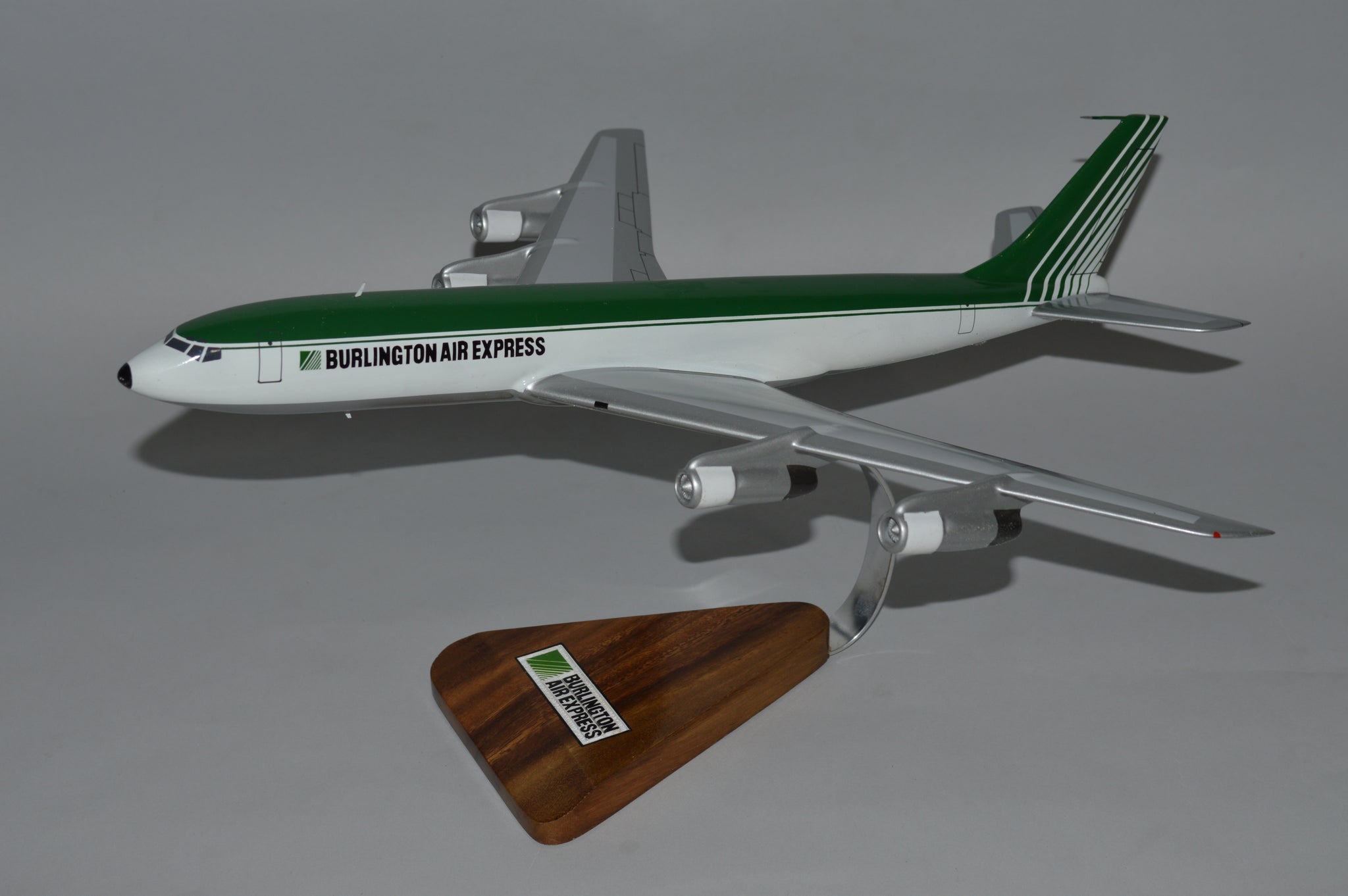 Boeing 707 Burlington Air Express