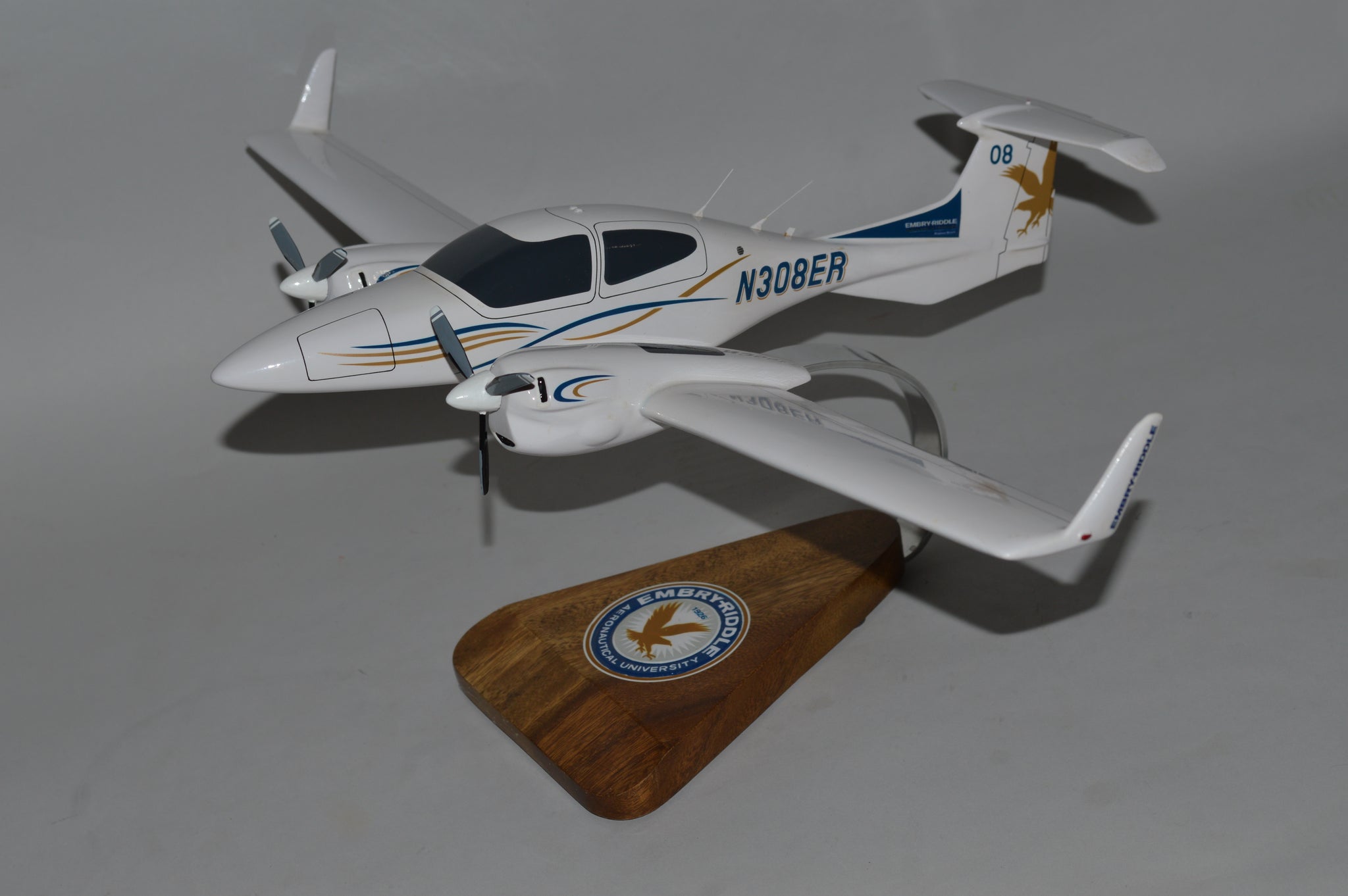 Diamond DA-42 Twin Star Embry Riddle – Scalecraft