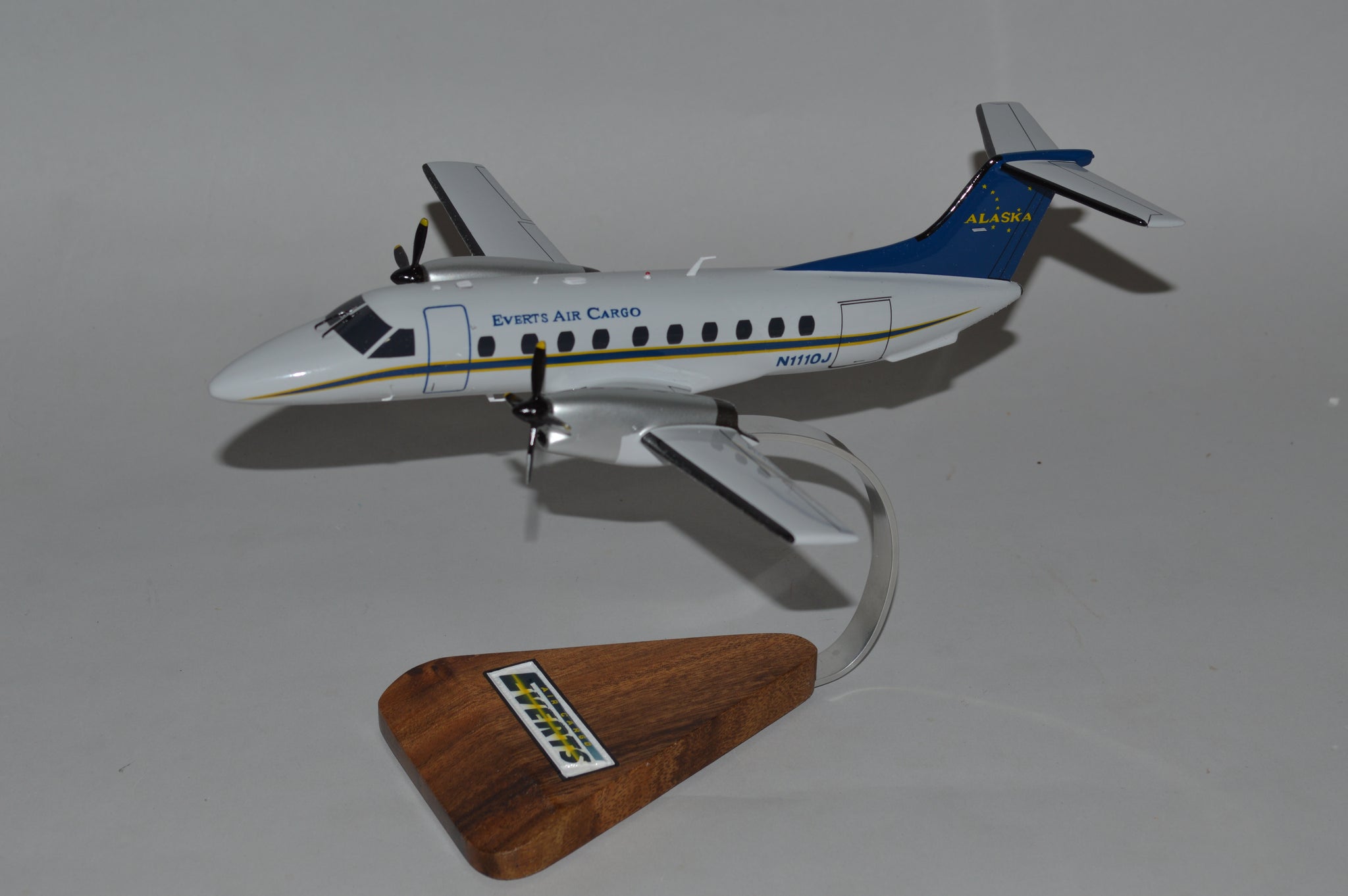 EMB-120 Everts Air Cargo – Scalecraft