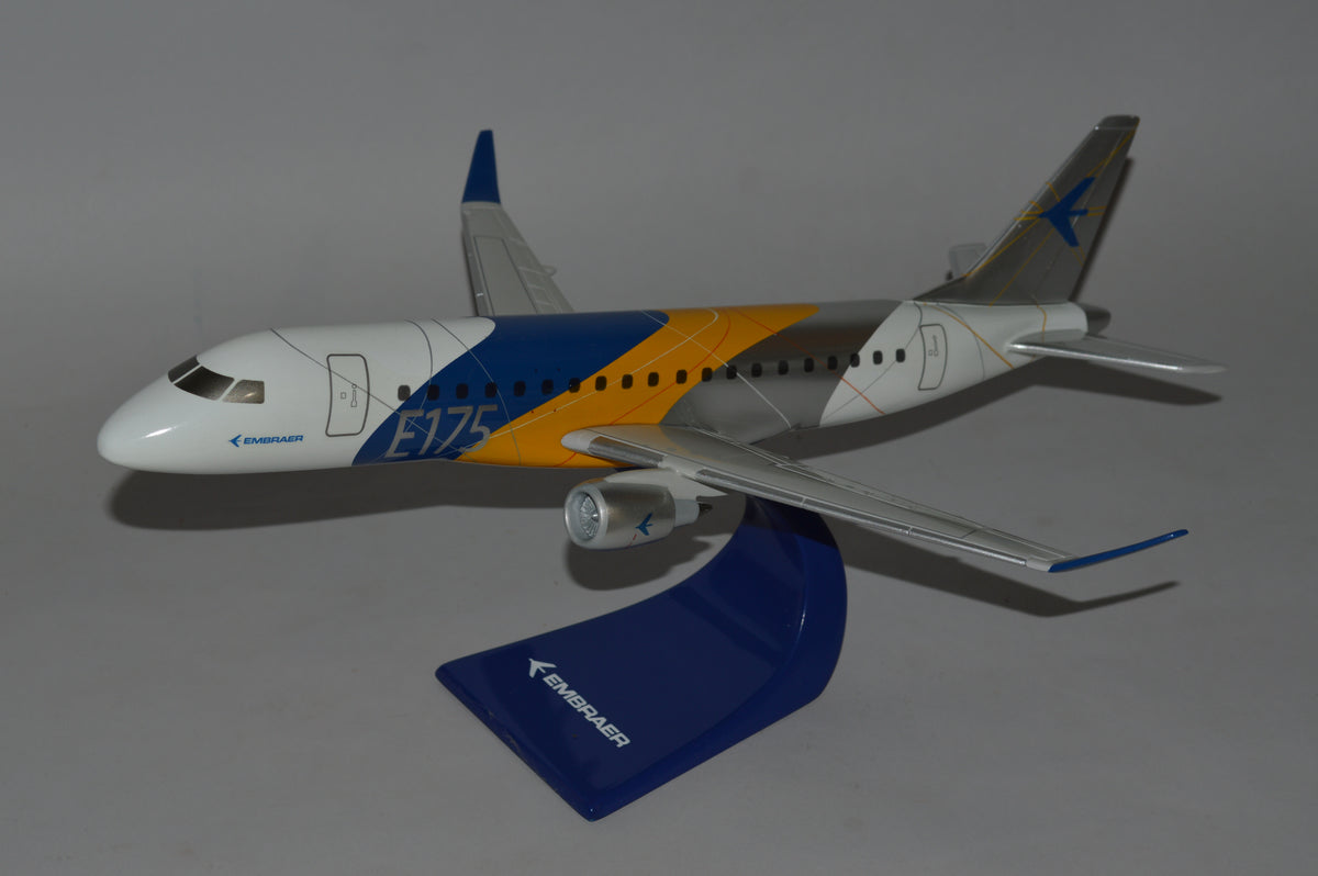 Embraer E175 – Scalecraft