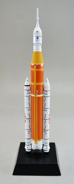 Space Launch System SLS Artimis 1/200