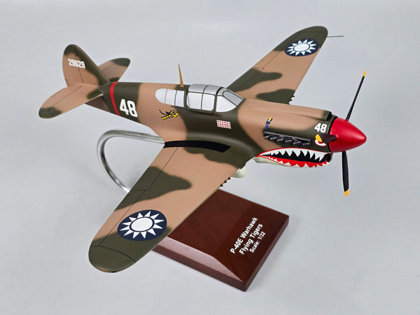 P-40 Warhawk "Flying Tigers"