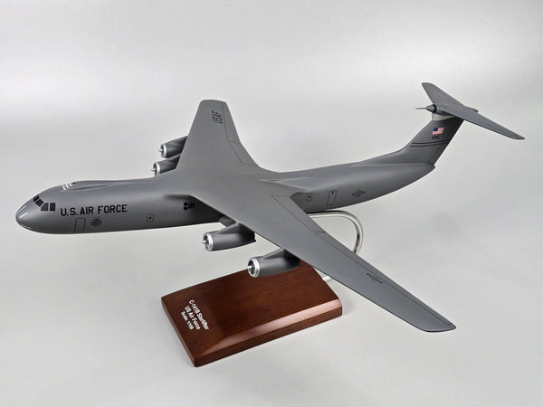 C-141B Starlifter (gray scheme)