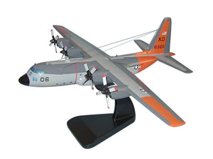 LC-130 US Navy airplane model