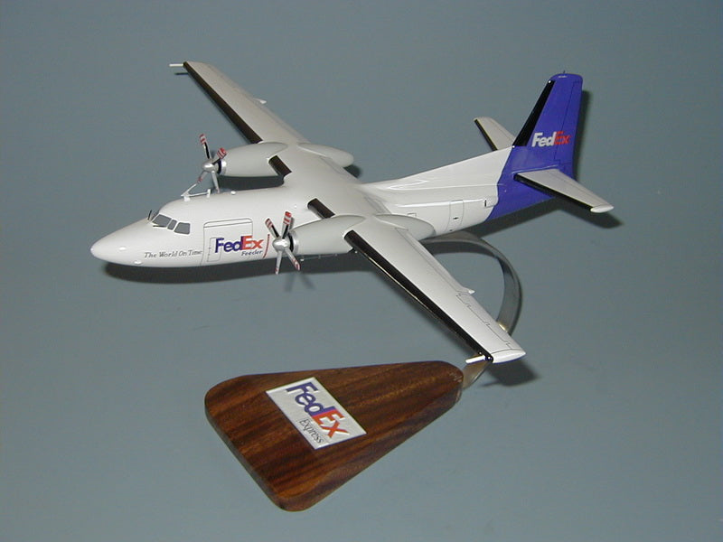 Fokker F-27 airplane model from Fed Ex