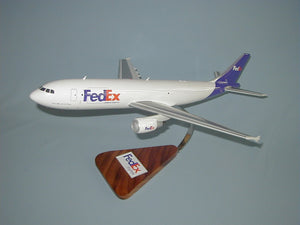 Airbus 300 A300 FedEx airplane model