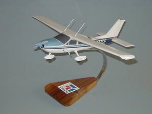 Cessna 177 Cardinal airplane model