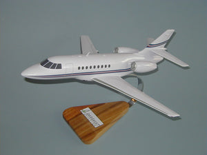 Falcon 2000 model