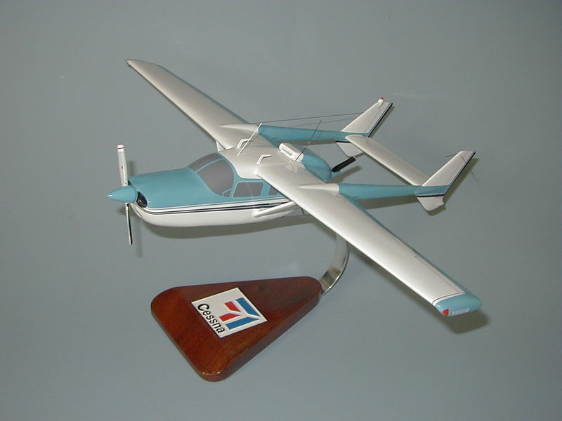 Cessna 337 Skymaster model Scalecraft