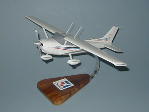 Cessna 172 wooden airplane model