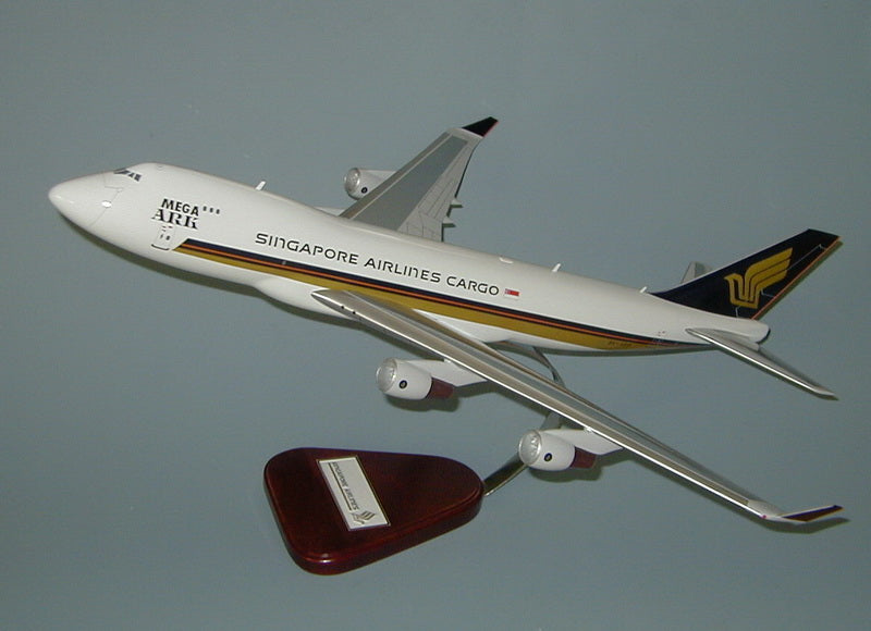 747-400 / Singapore Cargo
