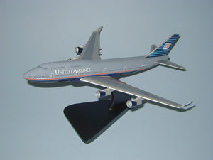 United Airlines Boeing 747 model aircraft