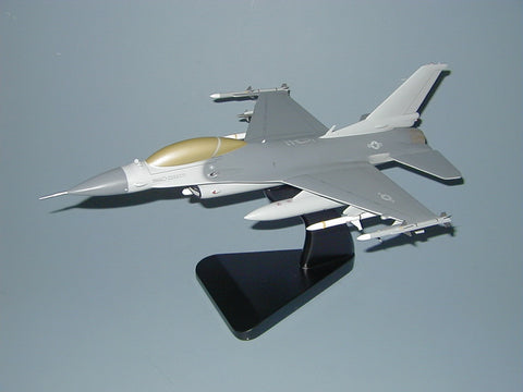 F-16CJ F-16G Wild Weasel model airplane Scalecraft