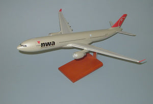 Airbus 330 Northwest Airlines