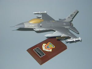 F-16C Falcon airplane model