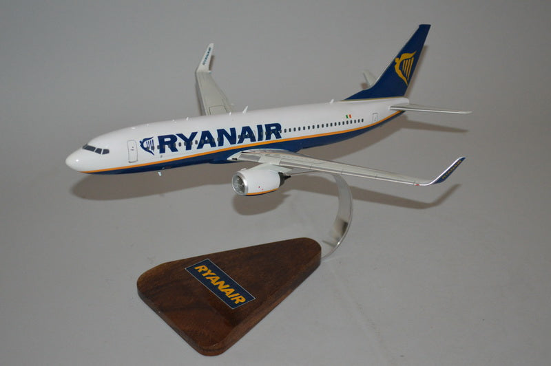 Ryanair 737 airplane model