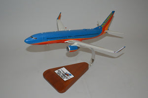 Southwest Airlines 737-800 model airplane scalecraft