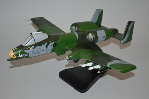 A-10 Warthog USAF attack model airplane