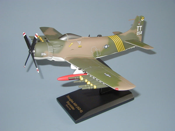 A-1 Skyraider 