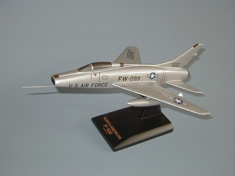 F-100 Super Sabre model plane