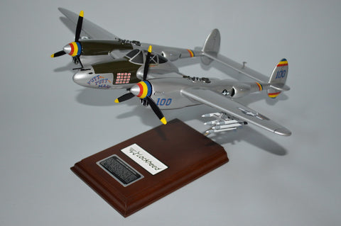 P-38 Lightning Putt Putt Maru airplane model