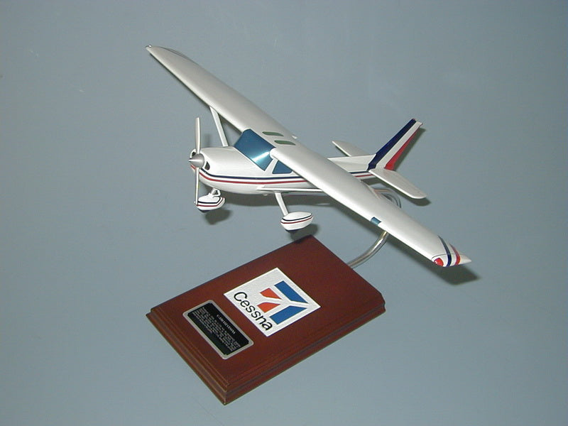 Cessna 150 model airplane