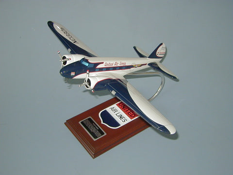 Boeing B247 United Airlines model