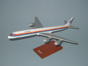 DC-8 United Airlines model plane