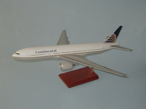 Boeing 777-200 / Continental