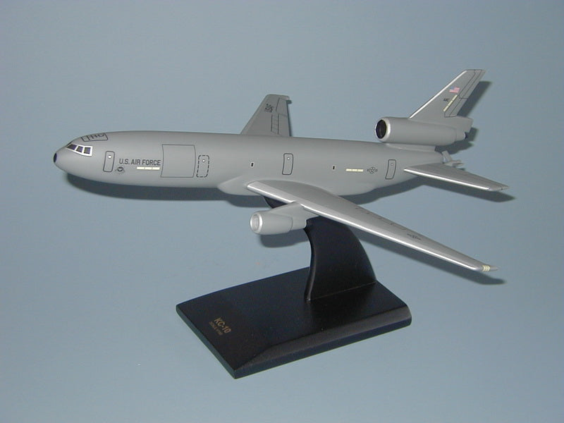 KC-10 Extender airplane model