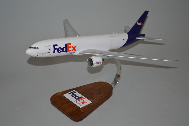Boeing 777F FedEx model airplane
