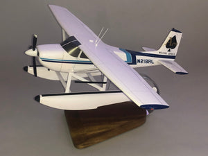 Cessna 180 floatplane model